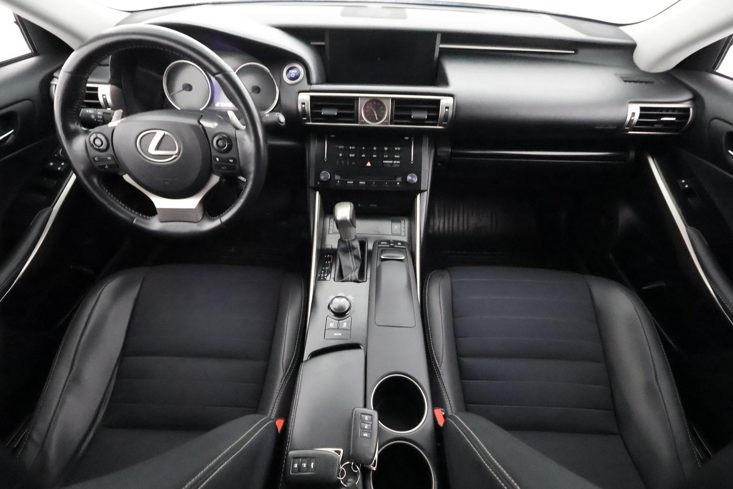 Lexus IS vaihtoauto