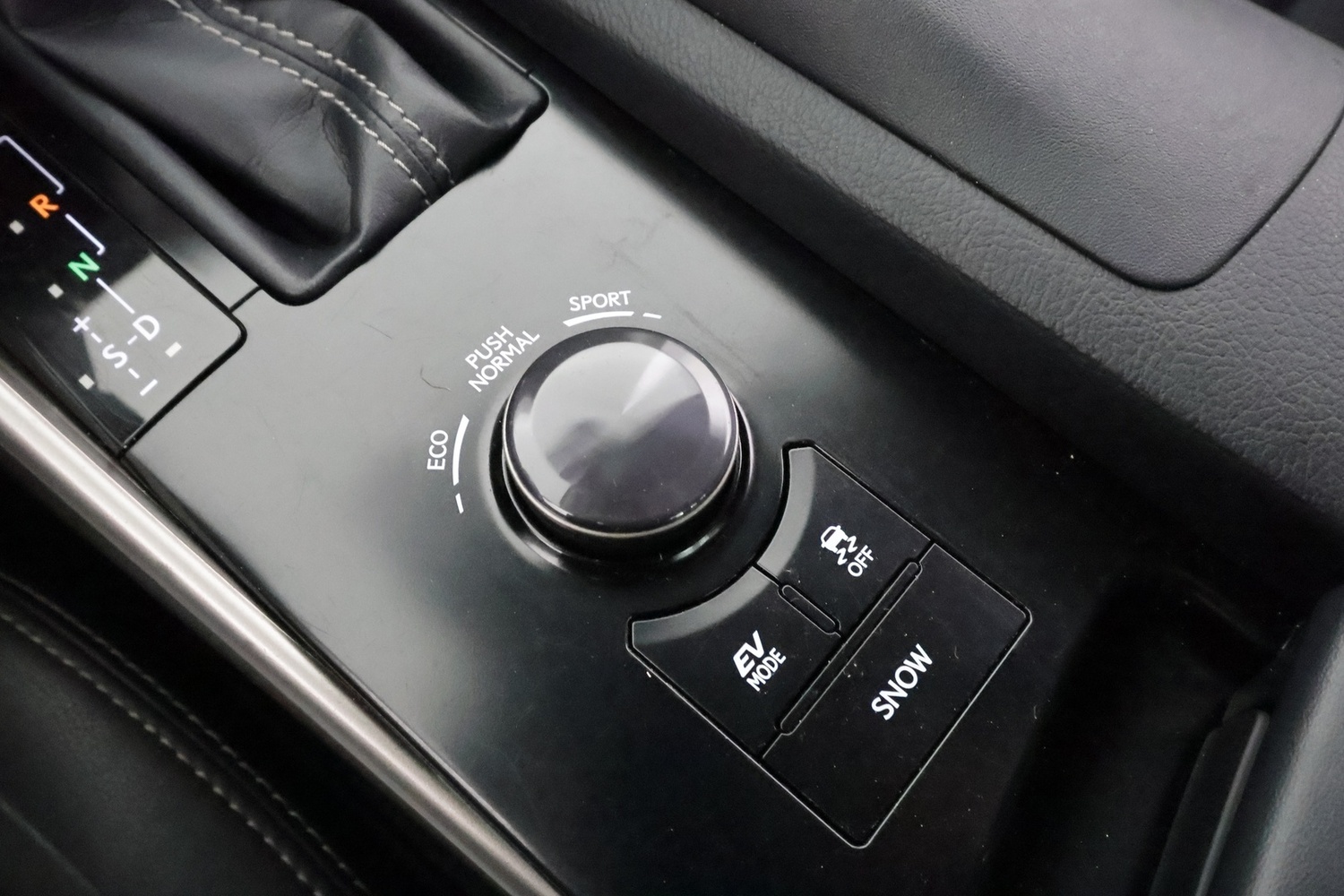 Lexus IS vaihtoauto