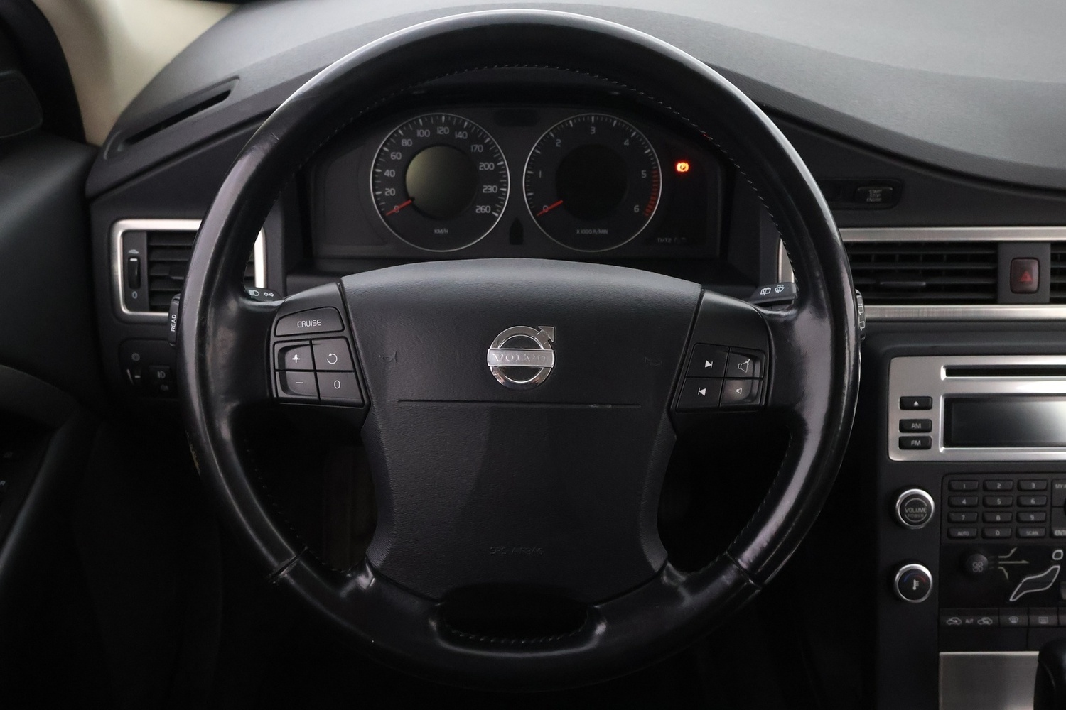 Volvo V70 vaihtoauto