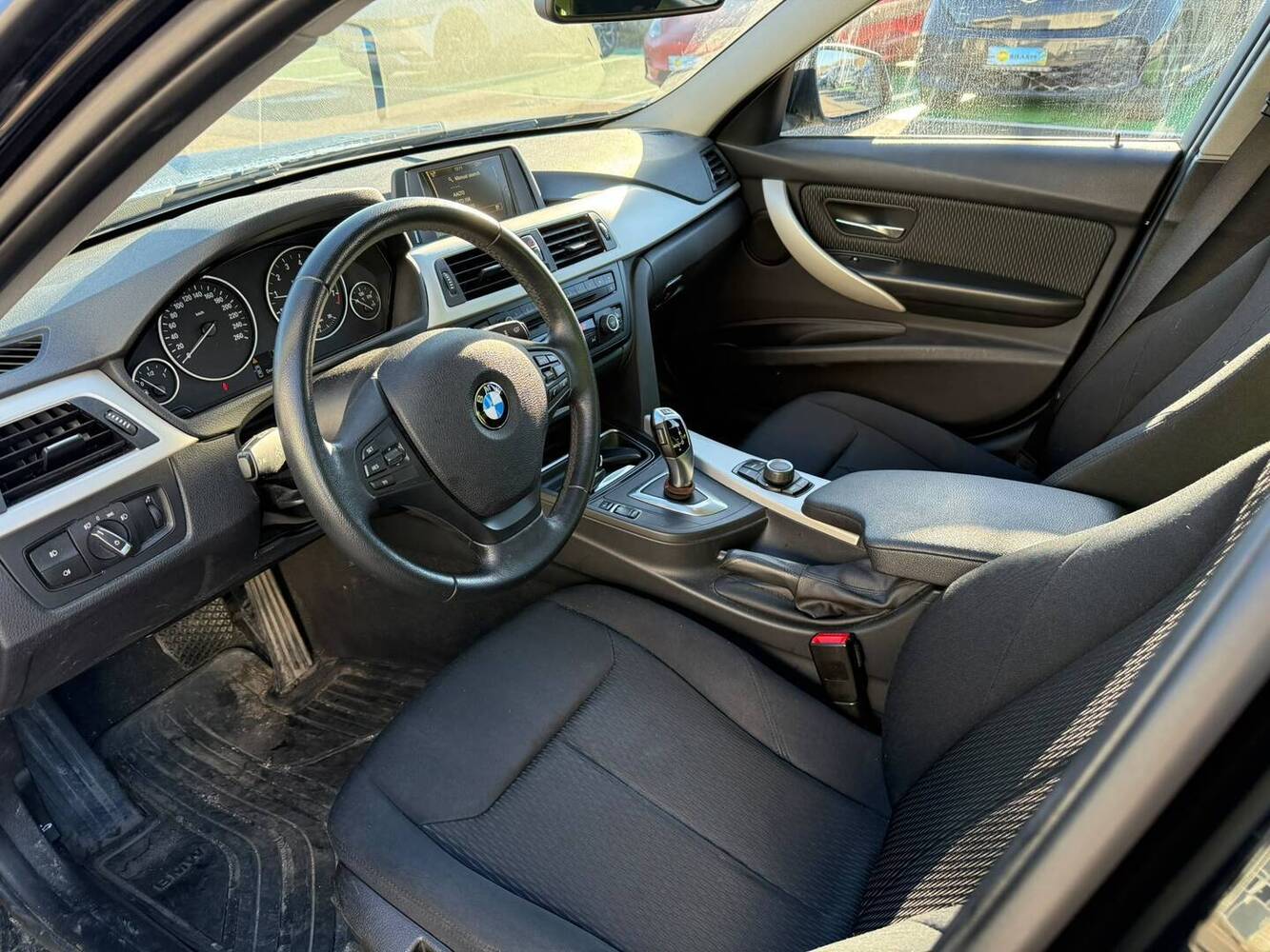 BMW 320 vaihtoauto