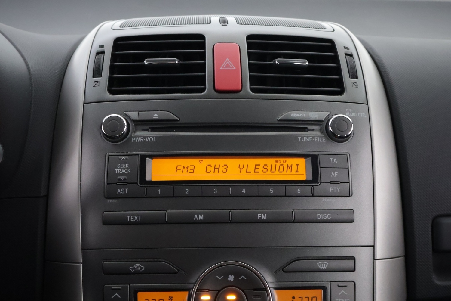 Toyota Auris vaihtoauto