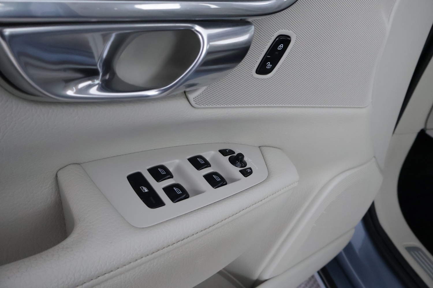 Volvo S90 vaihtoauto
