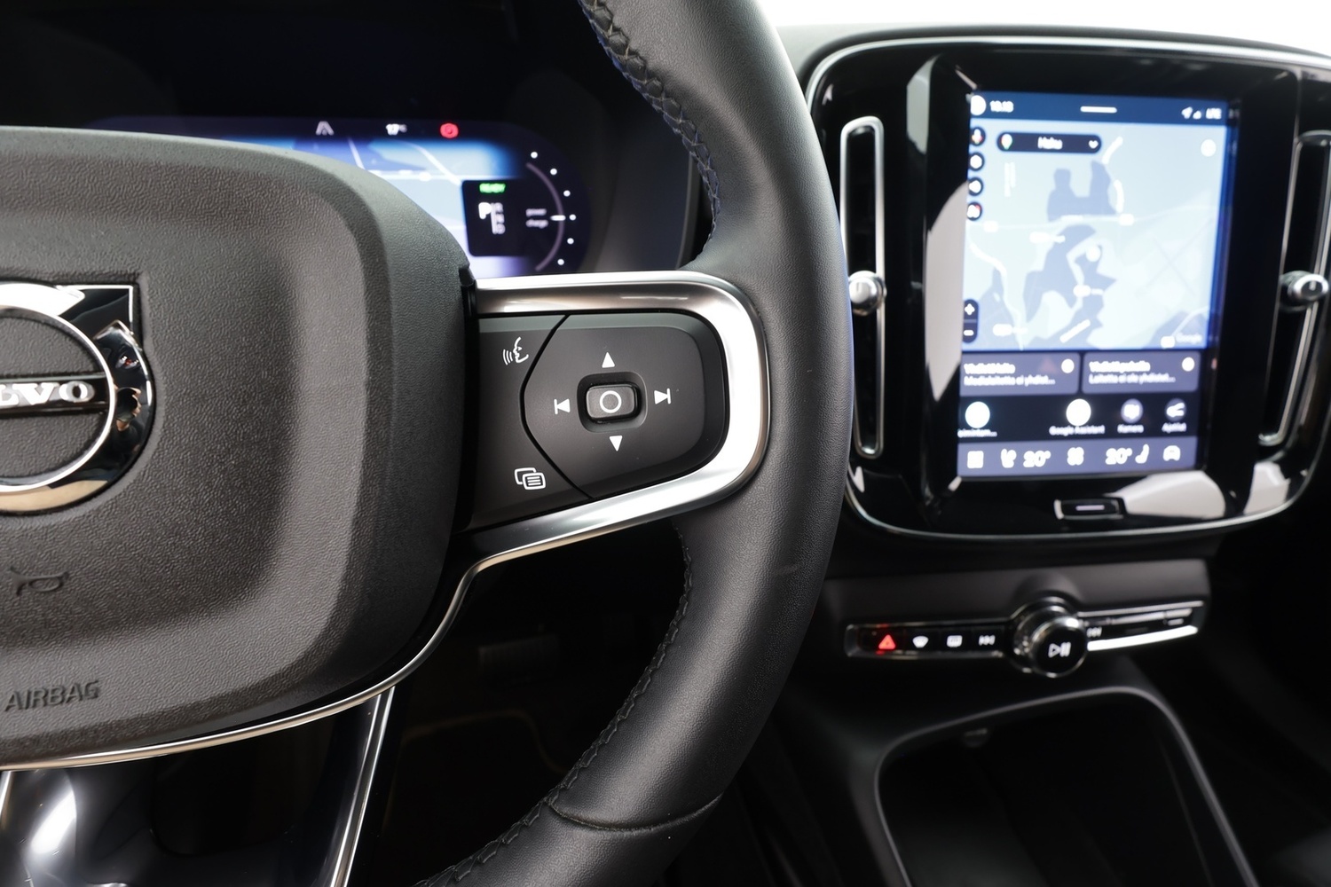Volvo XC40 vaihtoauto
