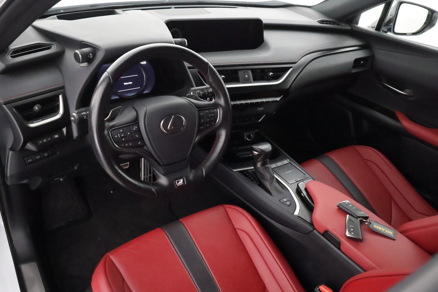 Lexus UX vaihtoauto