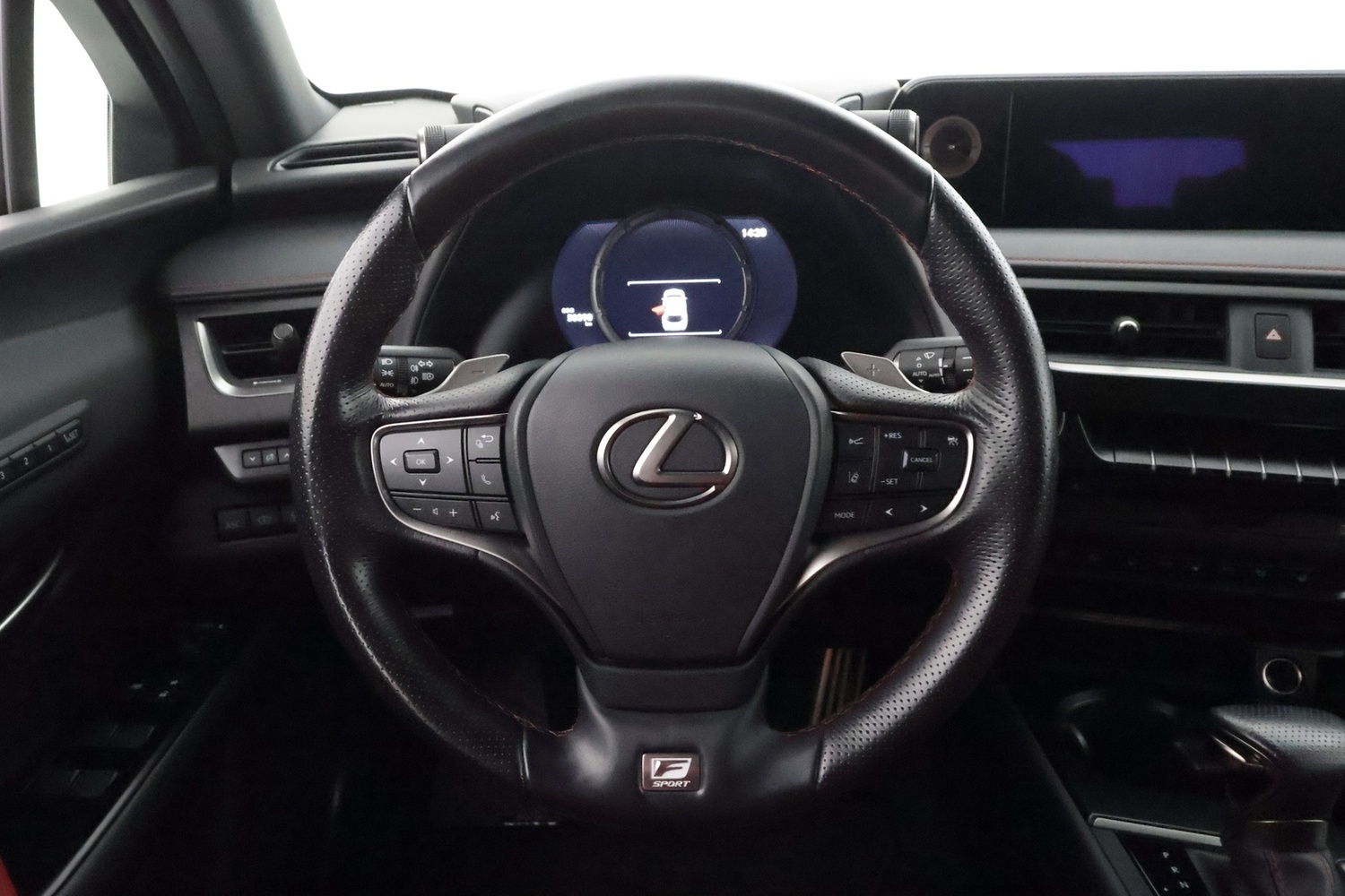 Lexus UX vaihtoauto