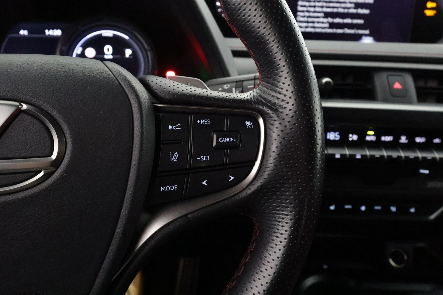 Lexus UX vaihtoauto