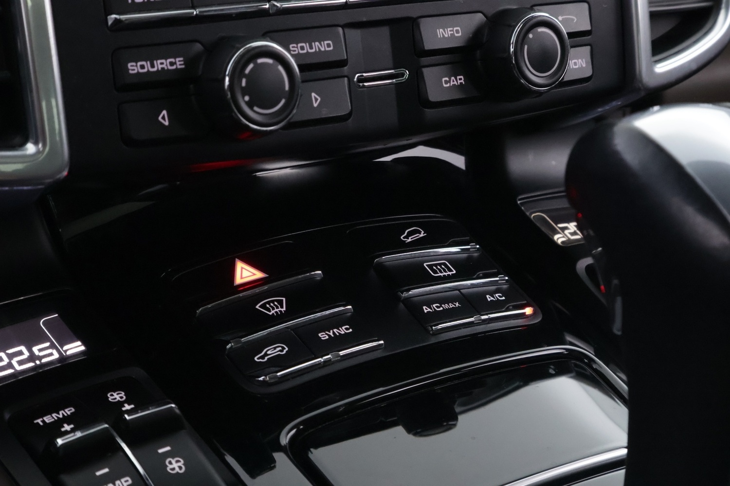 Porsche Cayenne vaihtoauto
