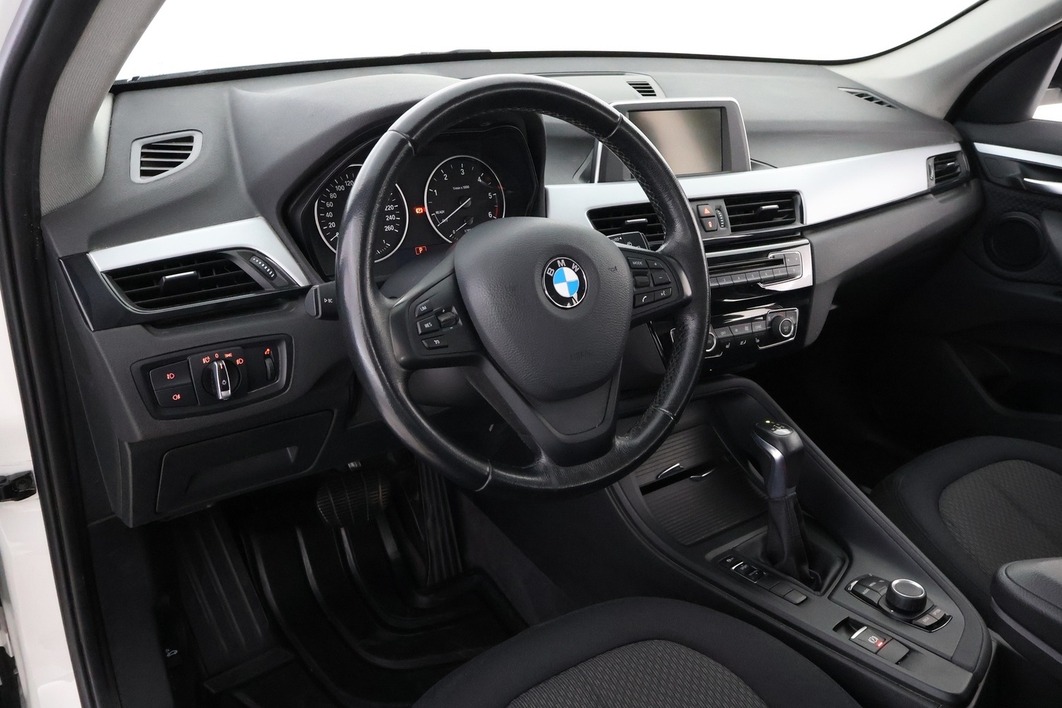 BMW X1 vaihtoauto