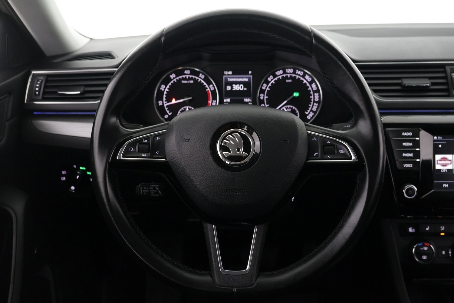 Skoda Superb vaihtoauto