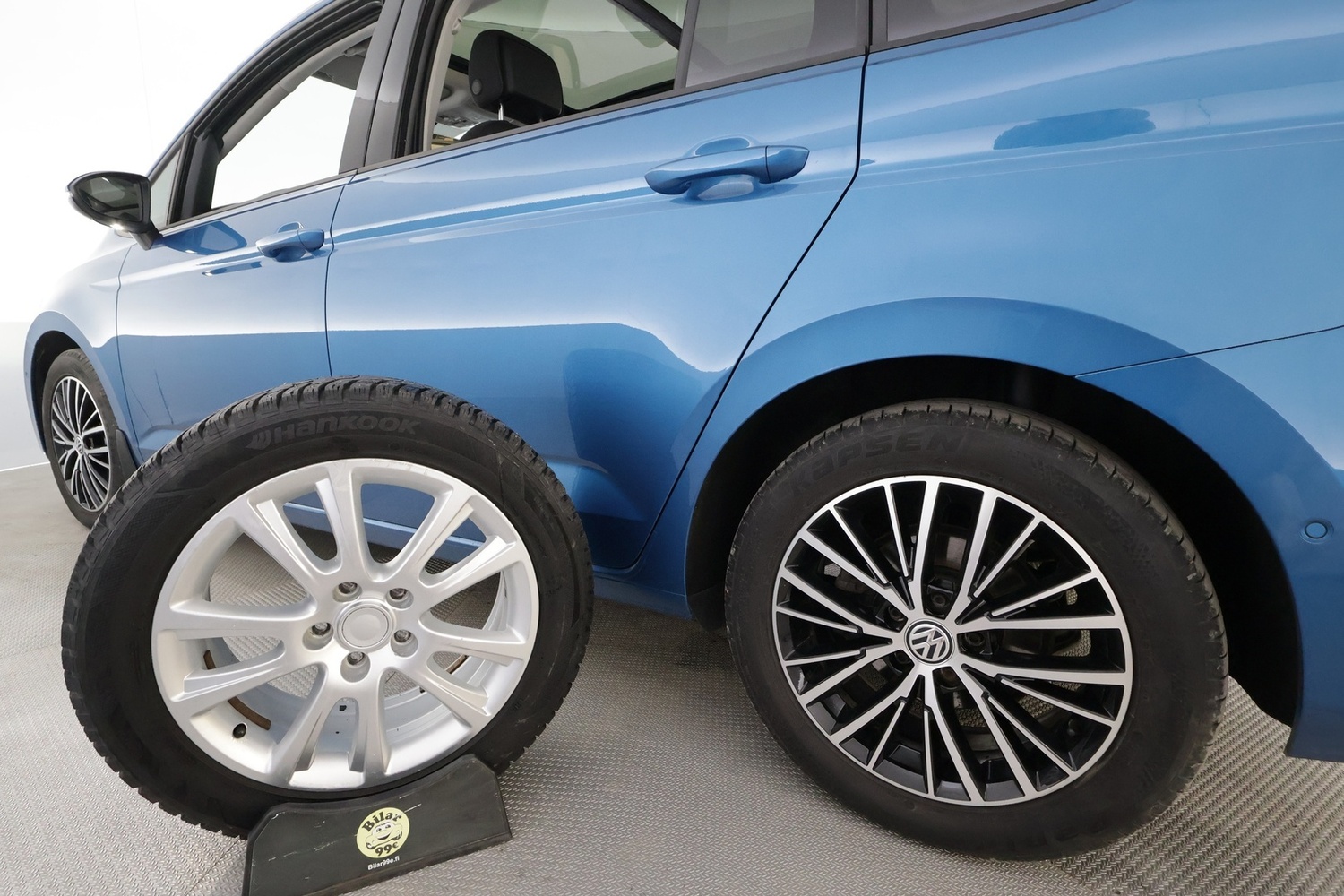 Volkswagen Touran vaihtoauto