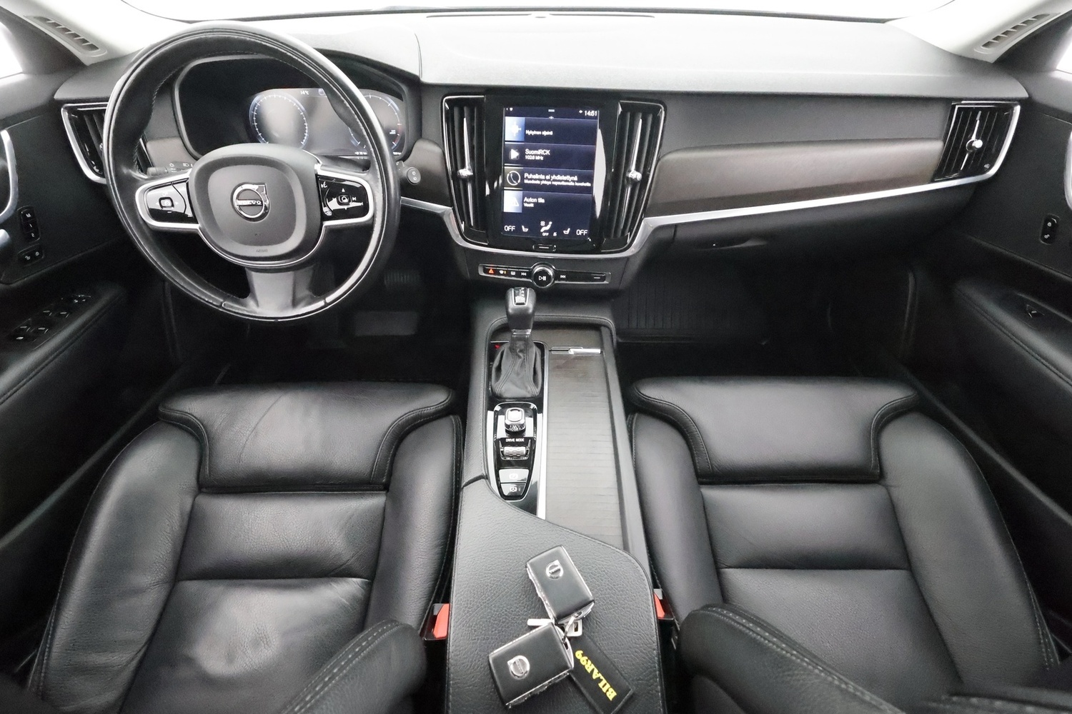 Volvo V90 Cross Country vaihtoauto