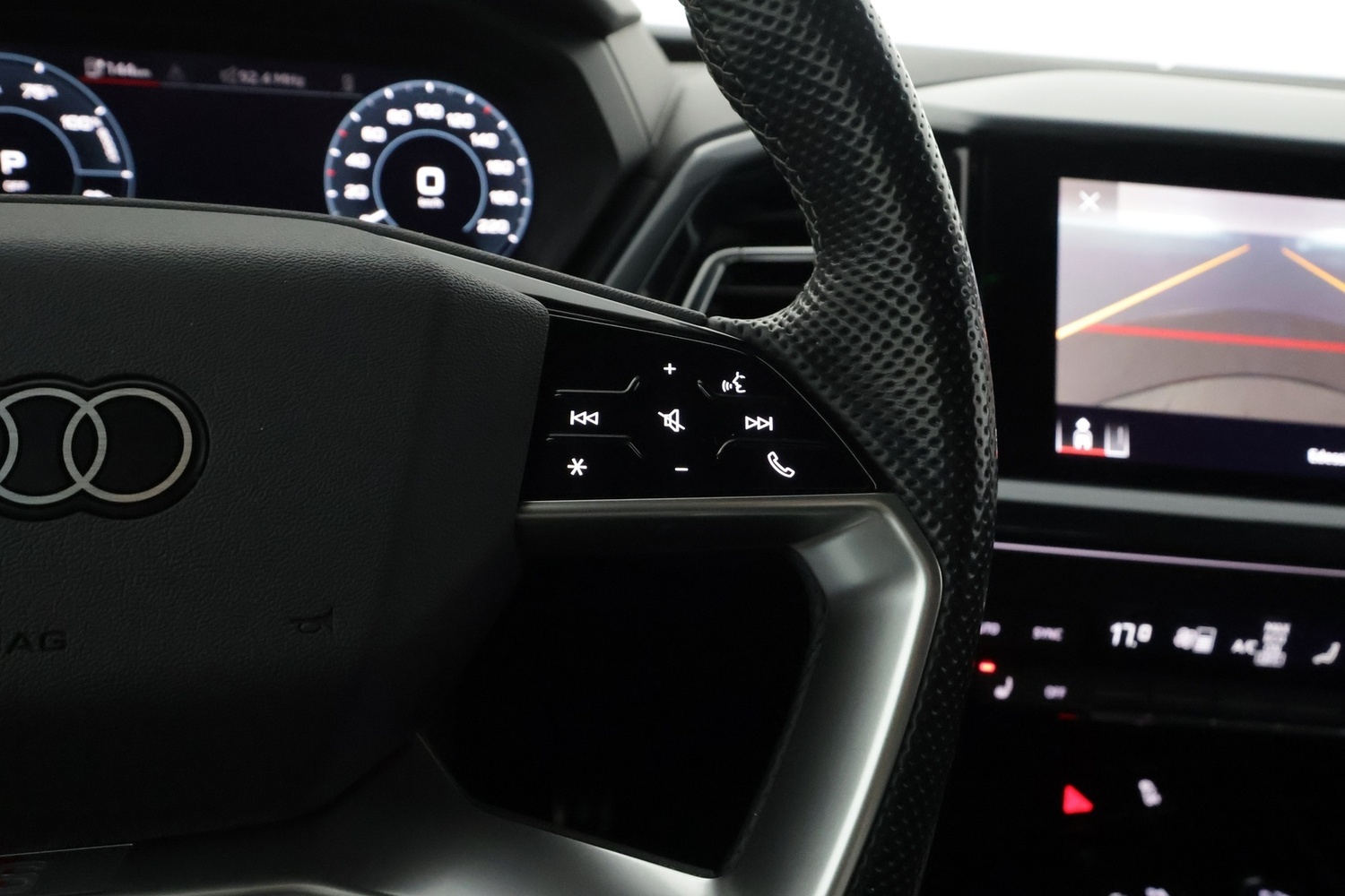 Audi Q4 e-tron vaihtoauto
