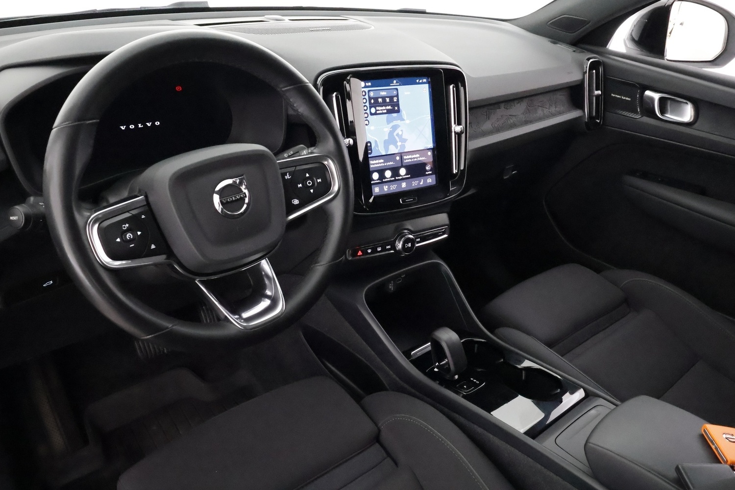 Volvo C40 vaihtoauto