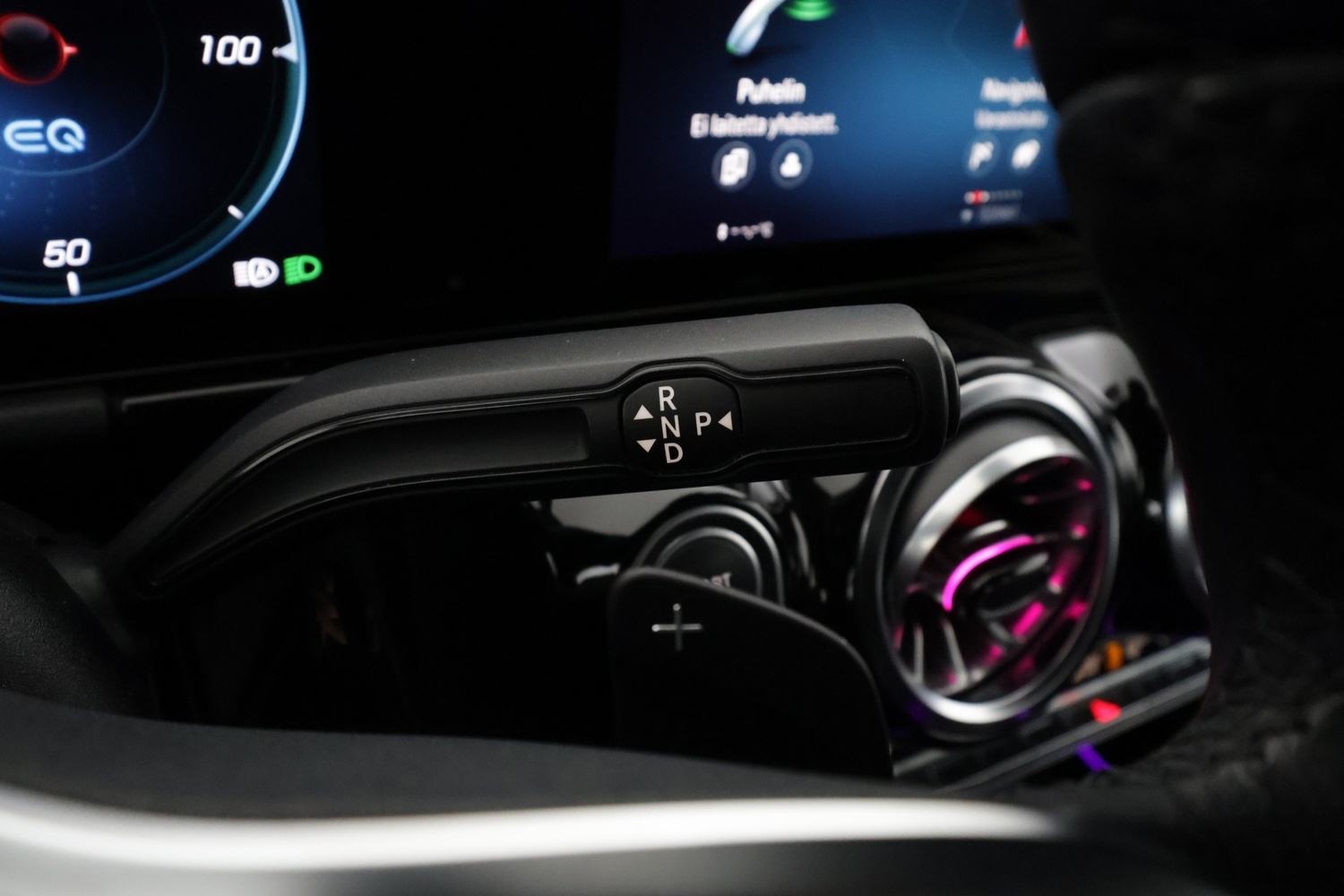 Mercedes-Benz EQA vaihtoauto
