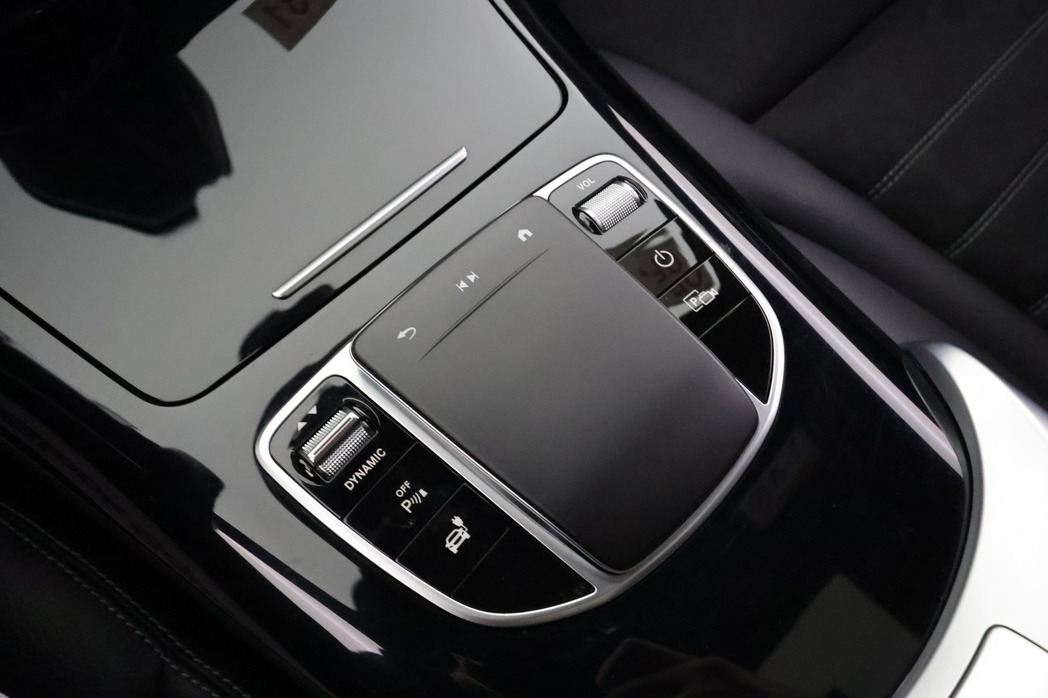 Mercedes-Benz EQC vaihtoauto