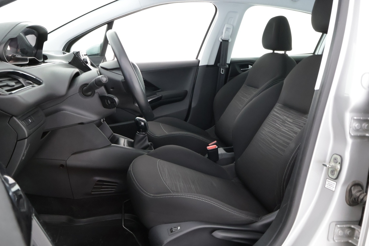 Peugeot 208 vaihtoauto