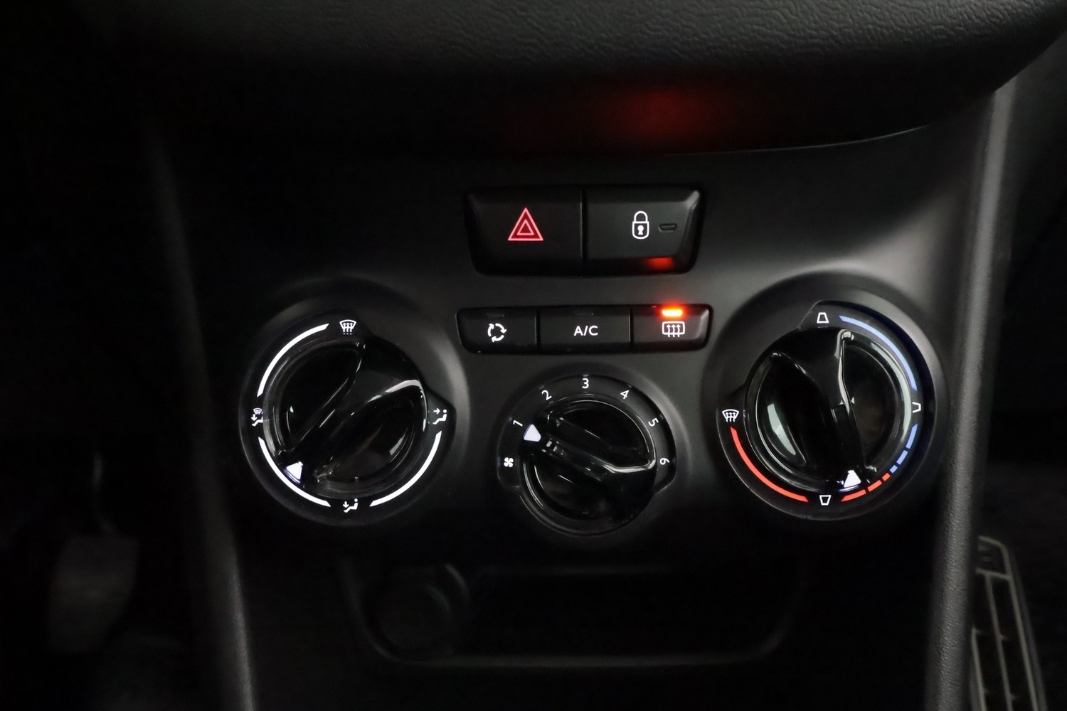 Peugeot 208 vaihtoauto