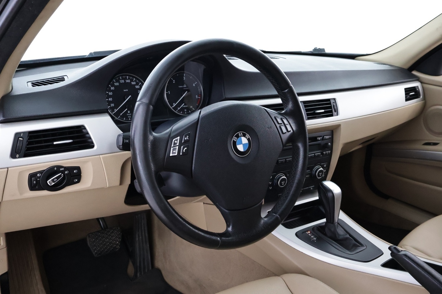 BMW 320 vaihtoauto