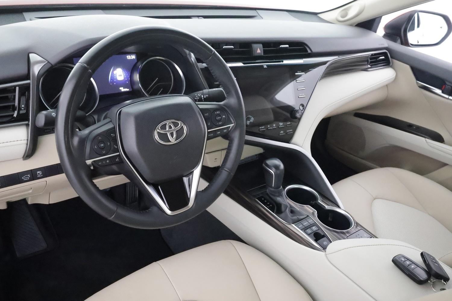 Toyota Camry vaihtoauto