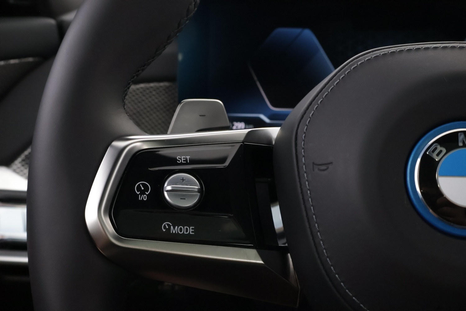 BMW 750 vaihtoauto