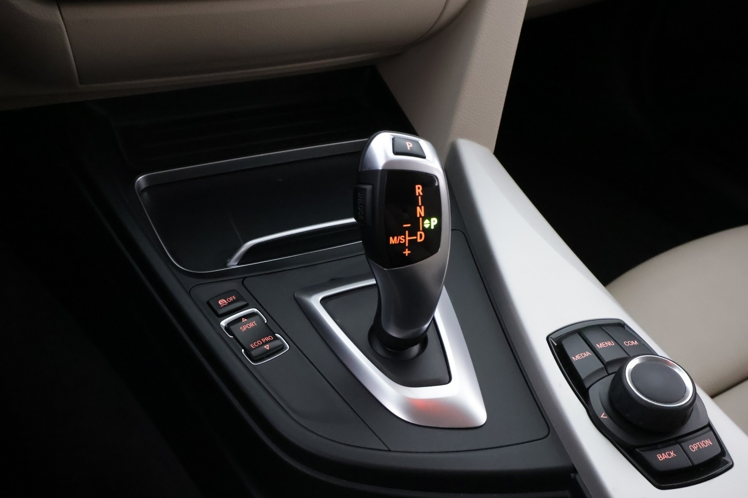 BMW 318 vaihtoauto