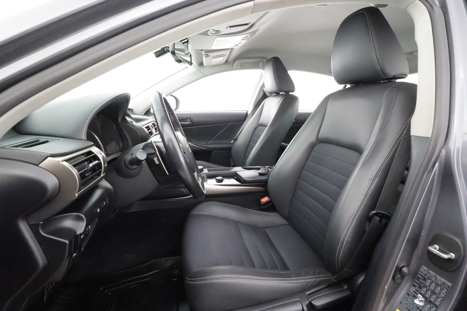 Lexus IS vaihtoauto