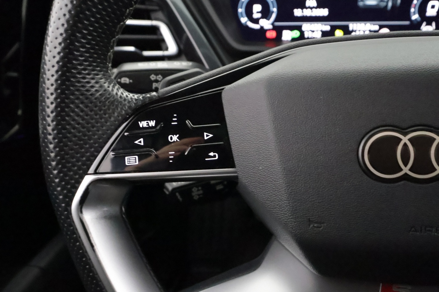 Audi Q4 e-tron vaihtoauto