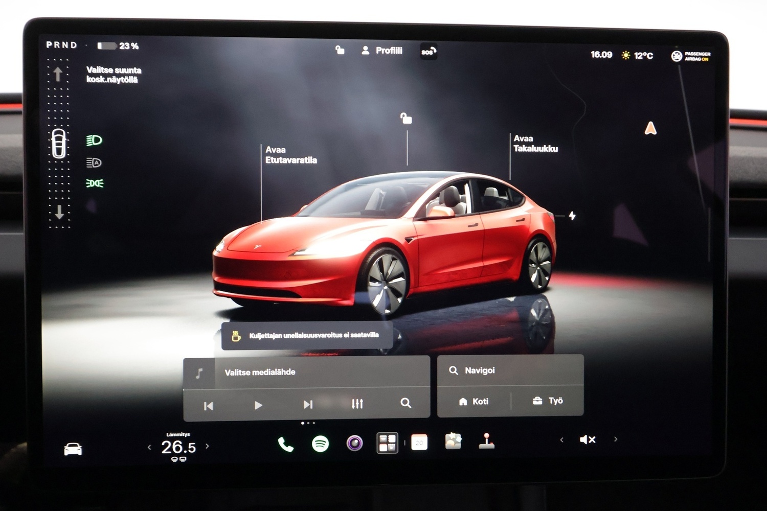 Tesla Model 3 vaihtoauto