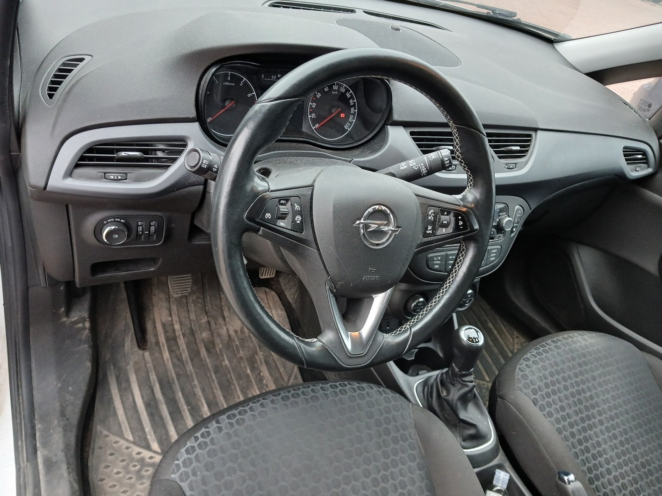 Opel Corsa vaihtoauto