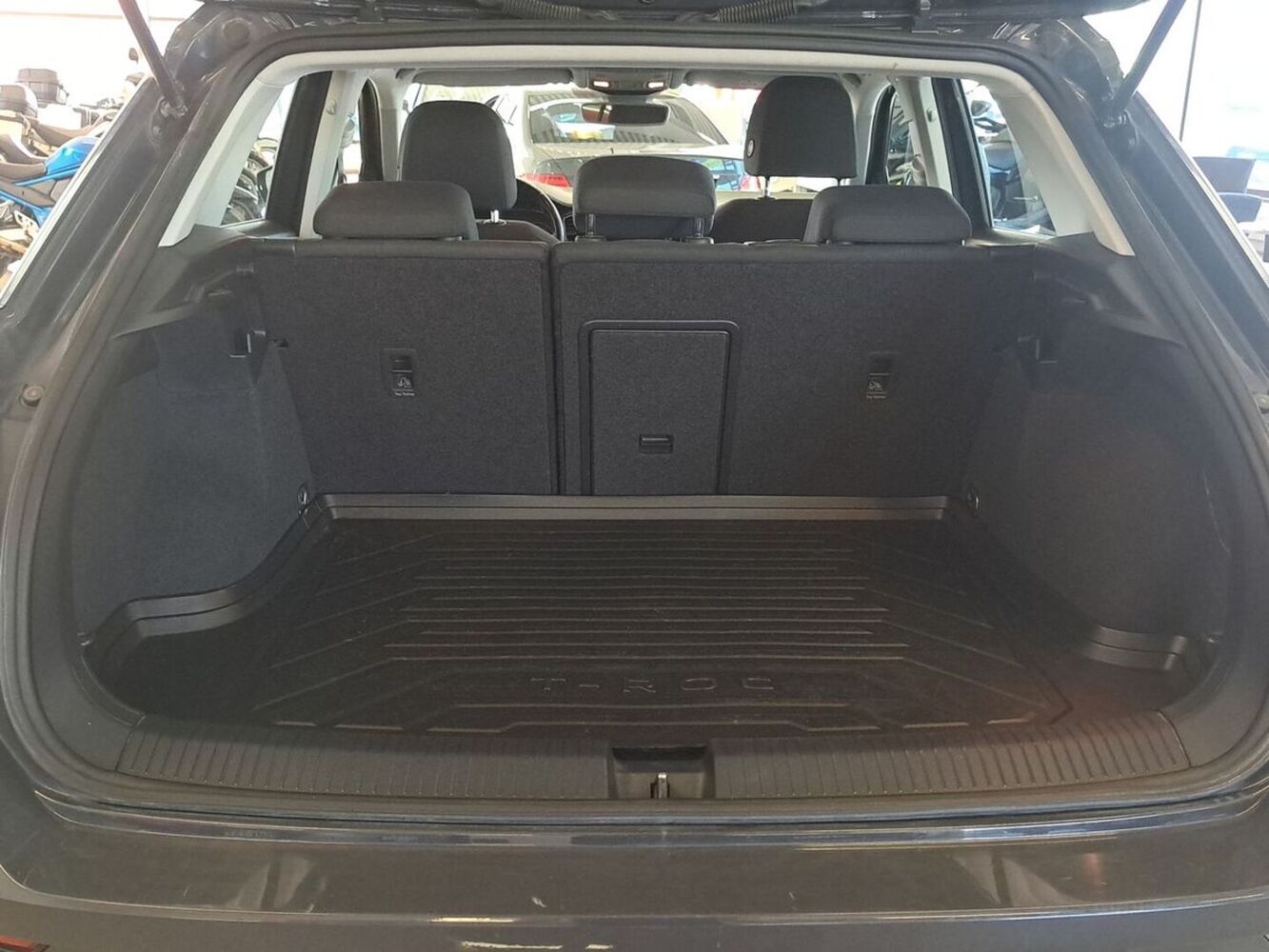 Volkswagen T-Roc vaihtoauto