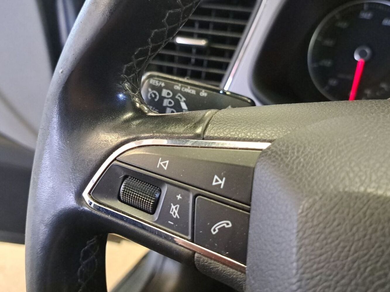 SEAT Leon ST vaihtoauto