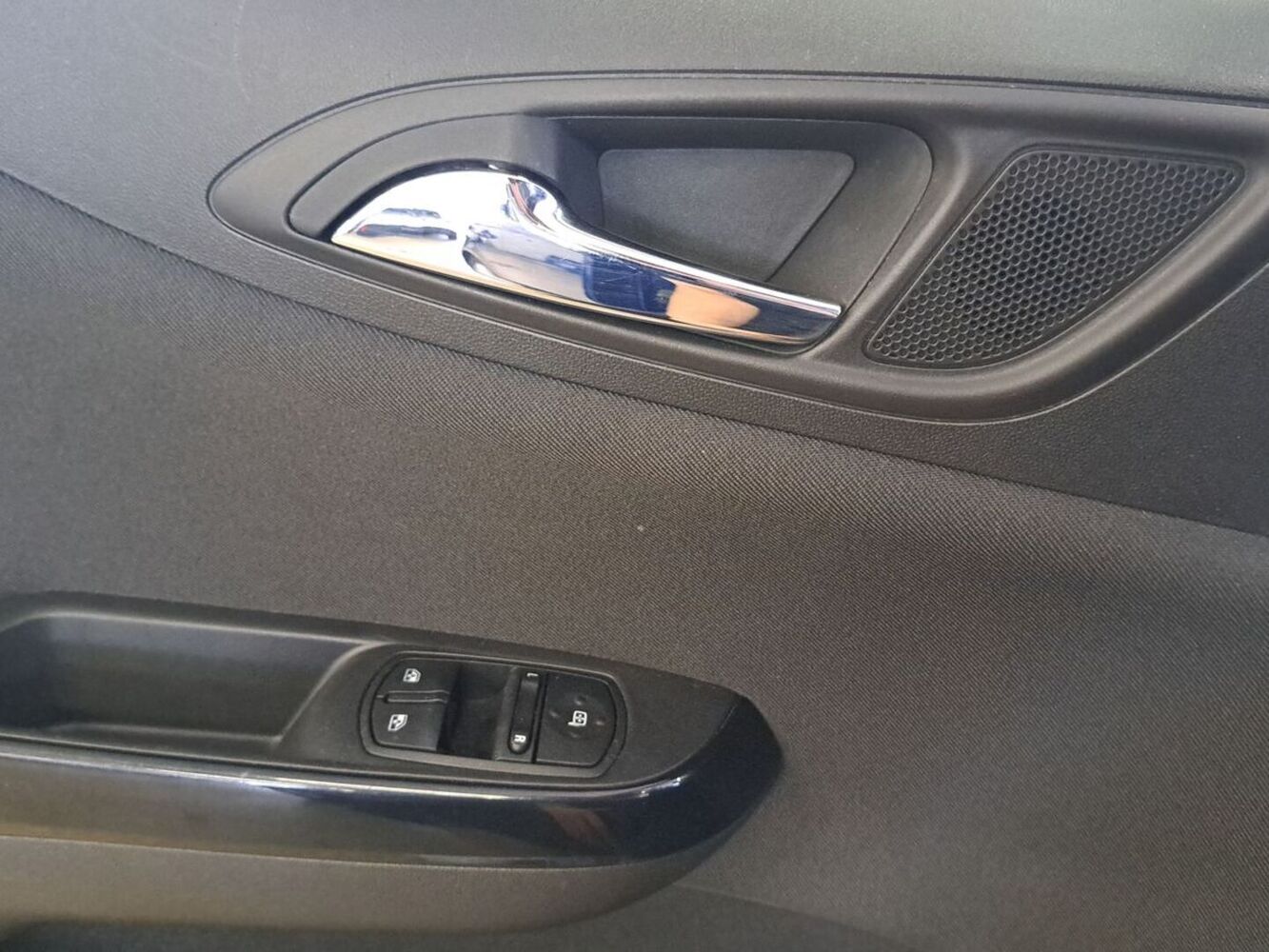 Opel Corsa vaihtoauto