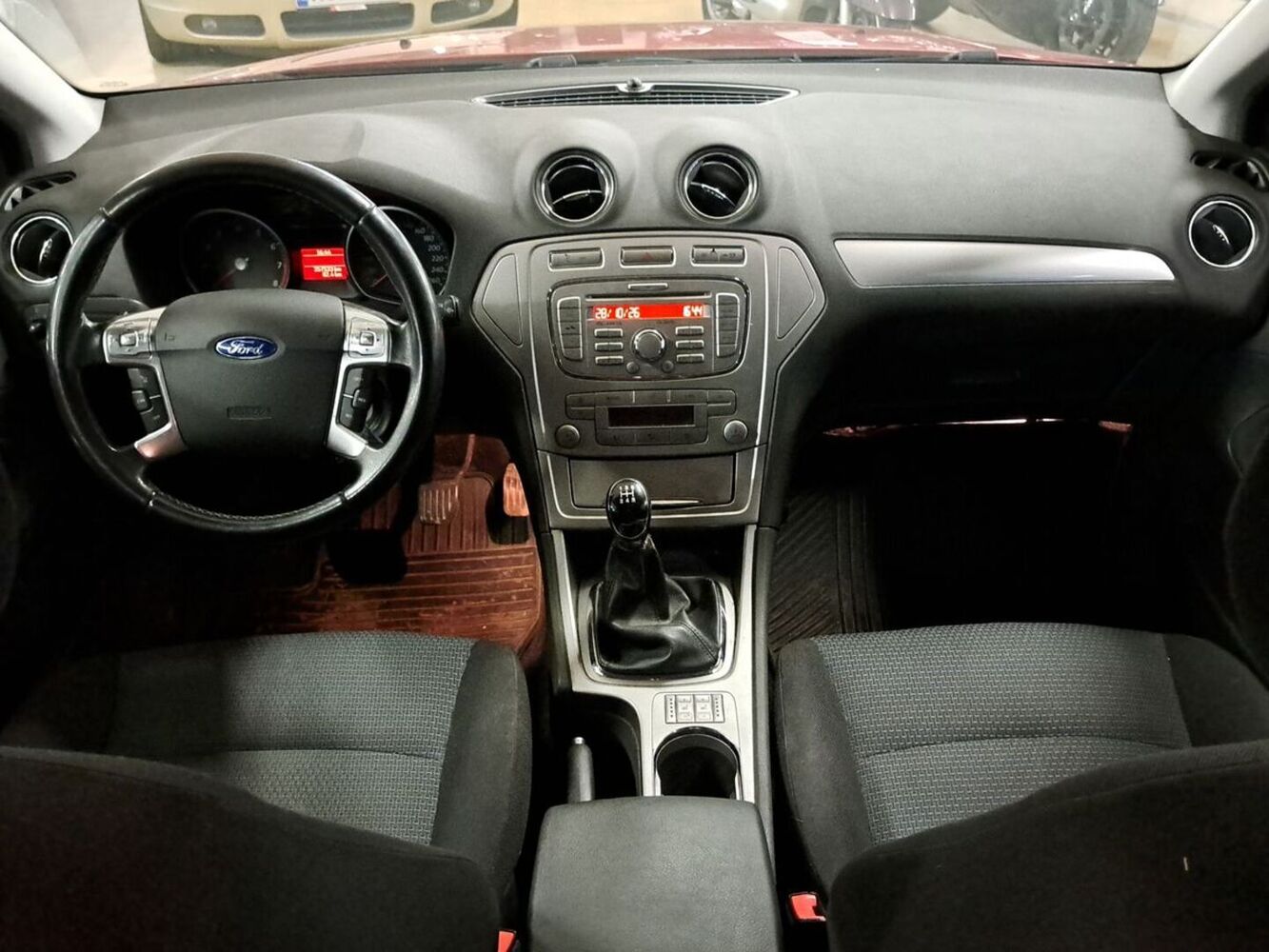 Ford Mondeo vaihtoauto
