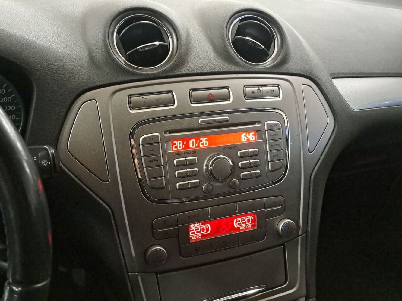 Ford Mondeo vaihtoauto