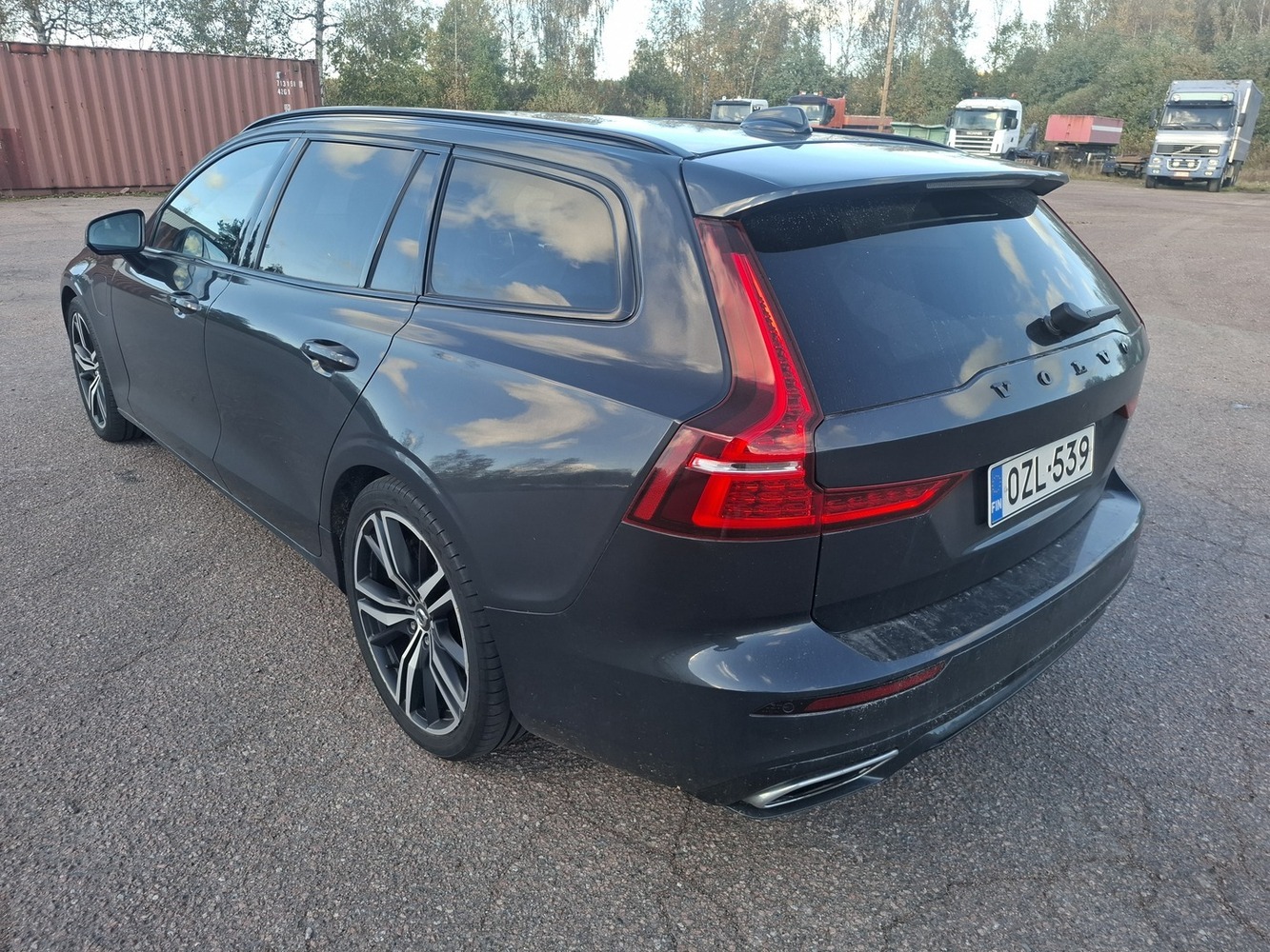 Volvo V60 vaihtoauto