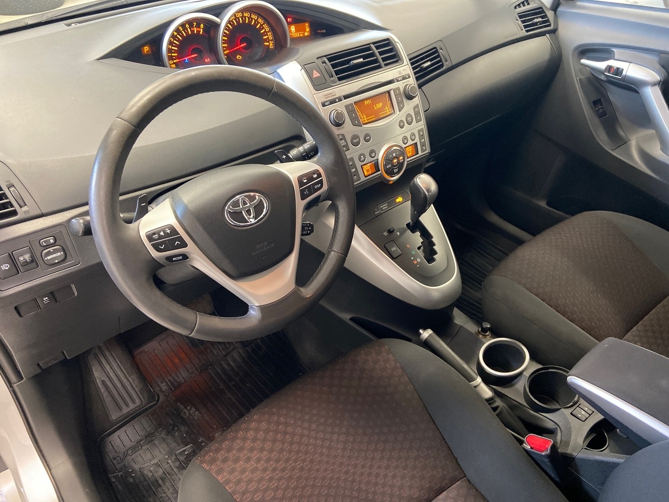 Toyota Verso vaihtoauto