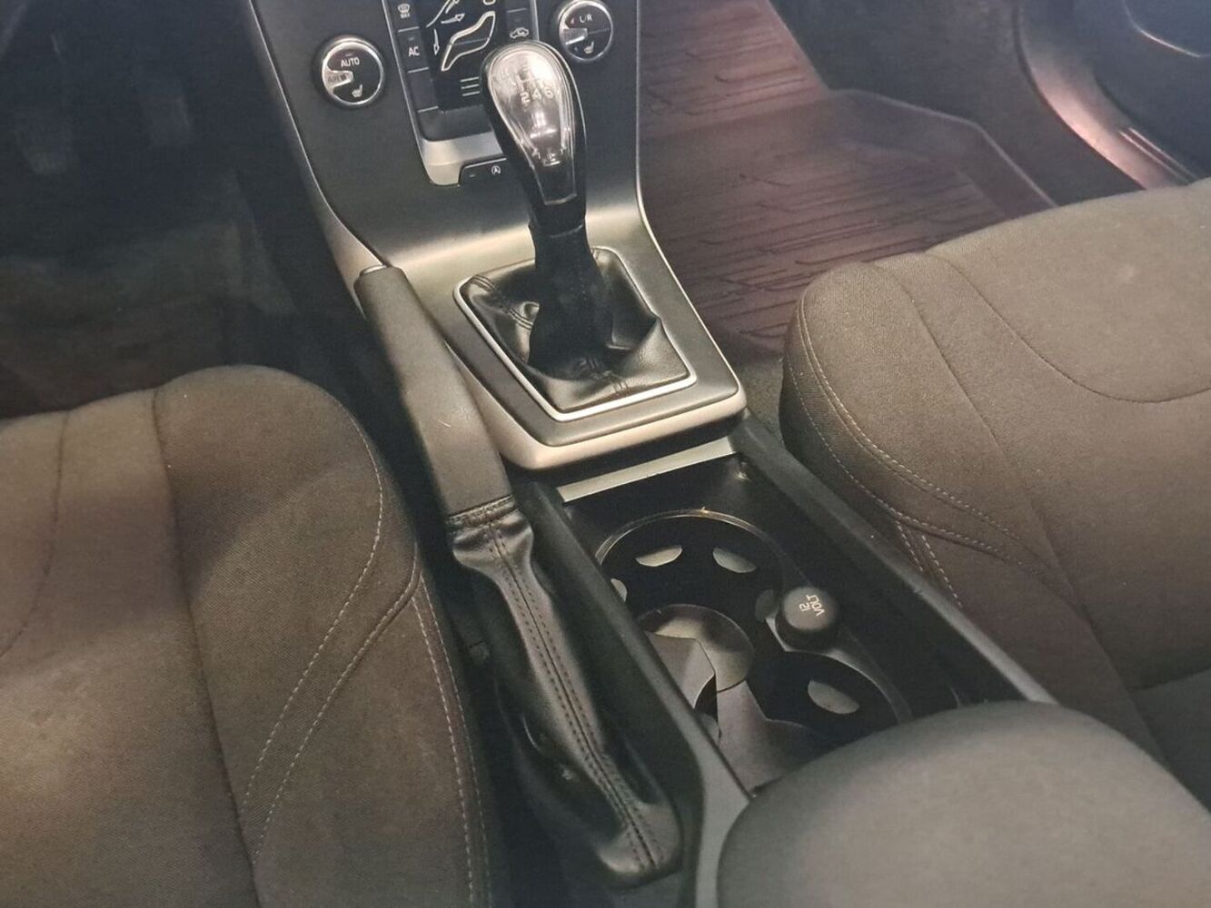 Volvo V40 vaihtoauto