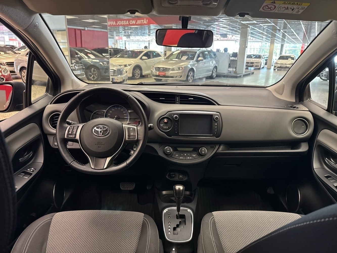 Toyota Yaris vaihtoauto