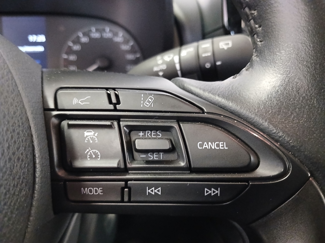 Mazda Mazda2 Hybrid vaihtoauto