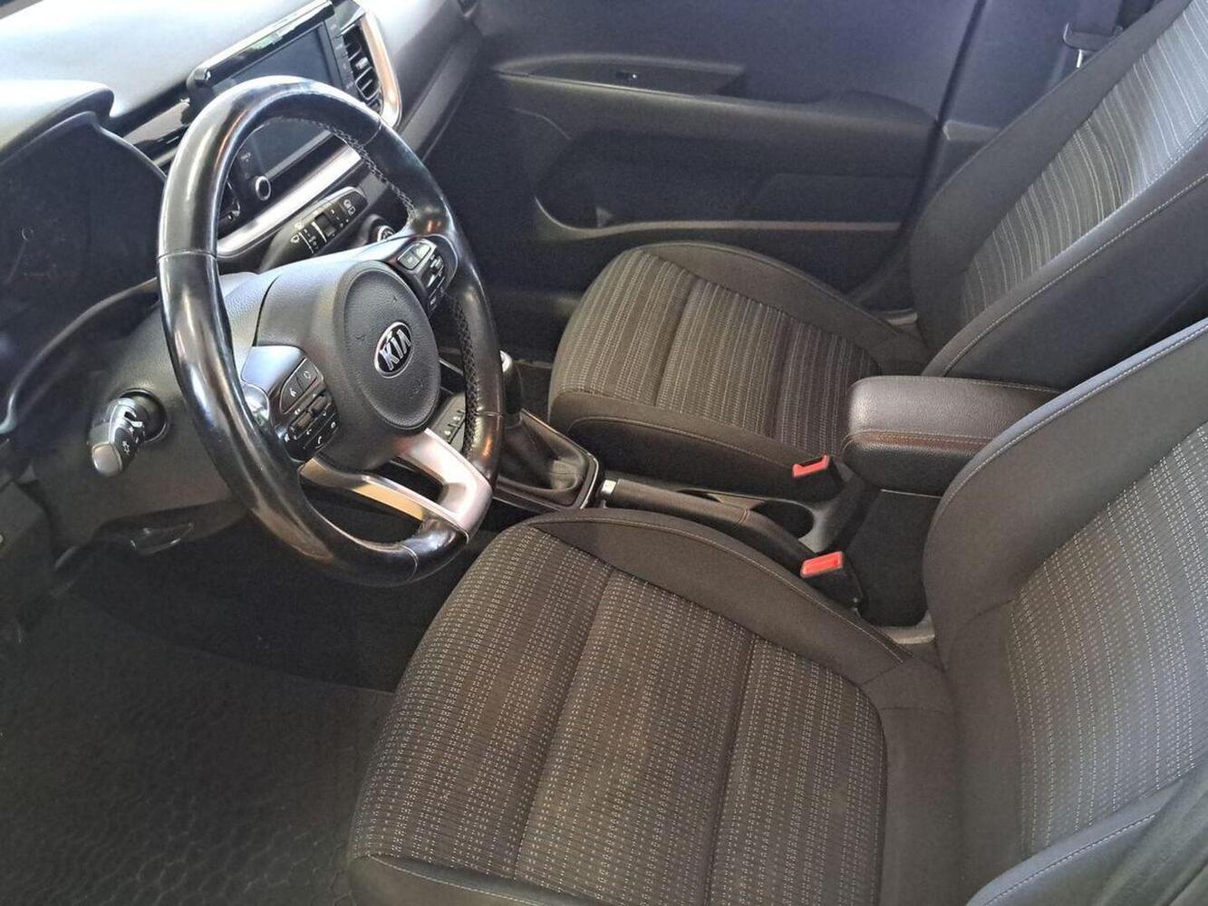 Kia Stonic vaihtoauto
