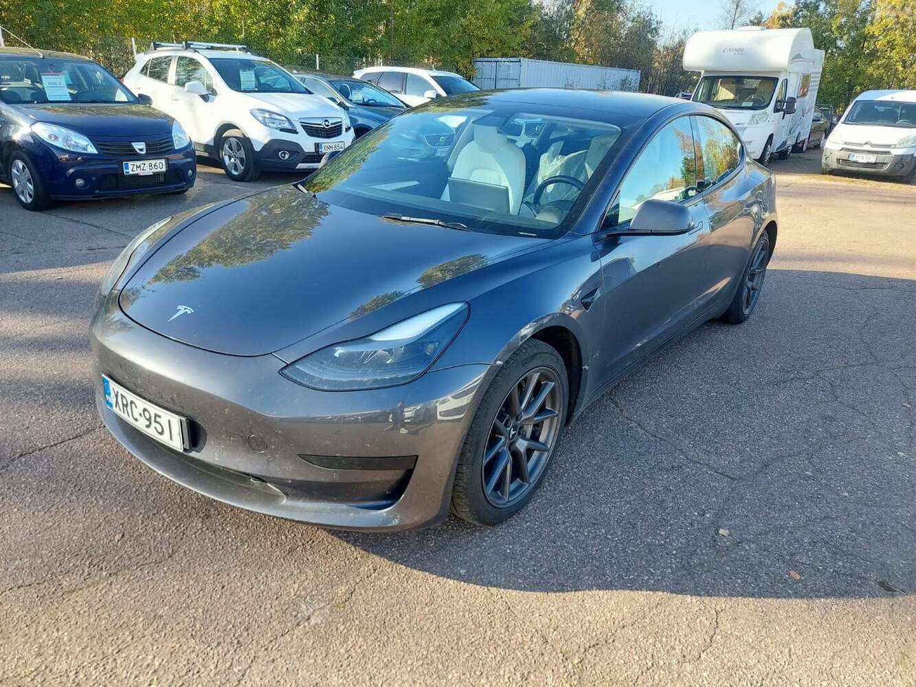 Tesla Model 3 vaihtoauto