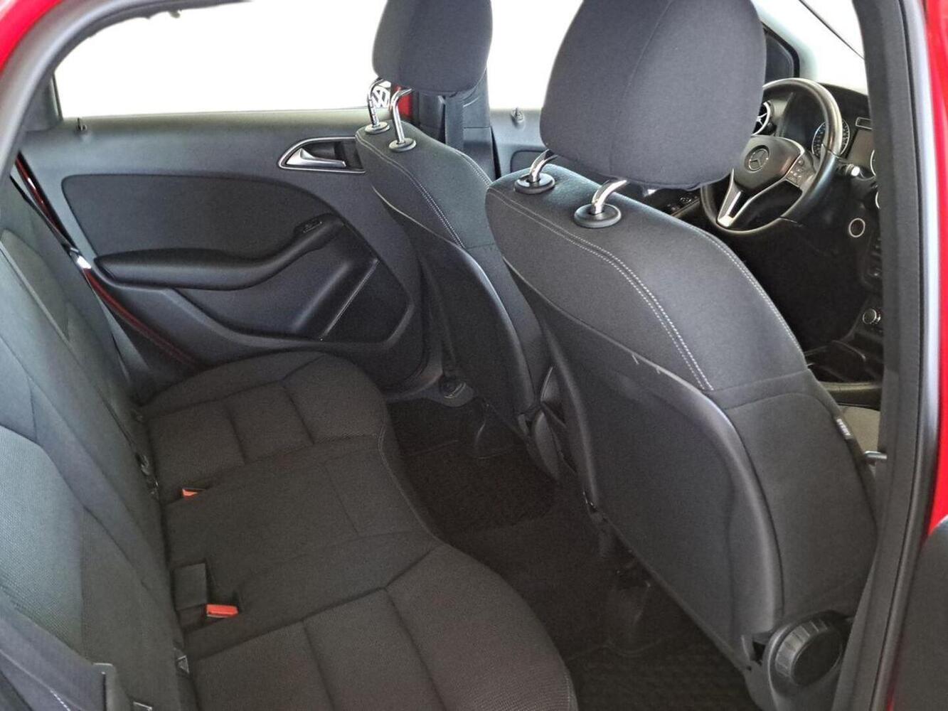 Mercedes-Benz B vaihtoauto
