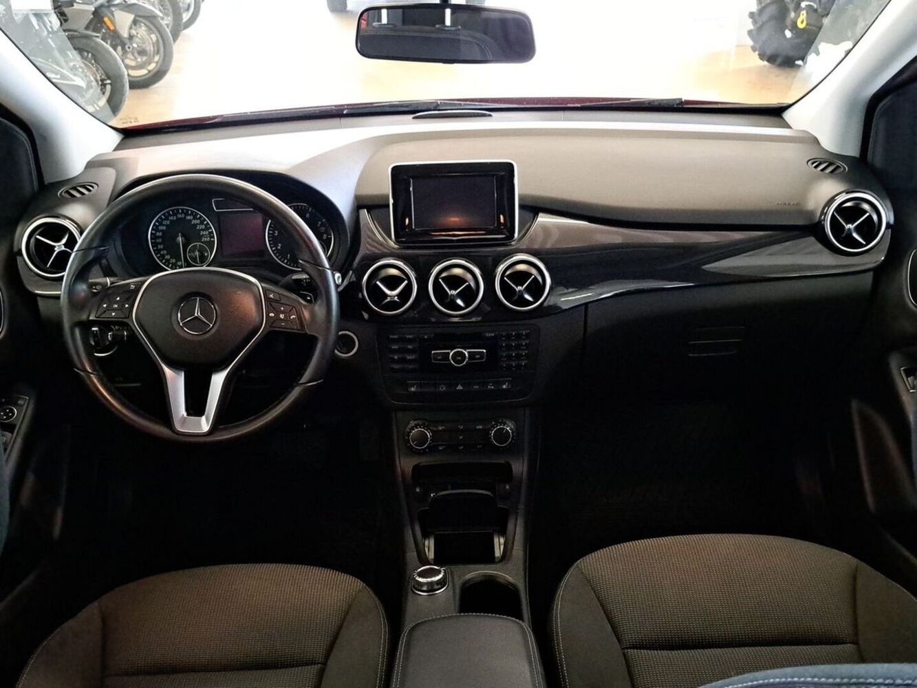 Mercedes-Benz B vaihtoauto