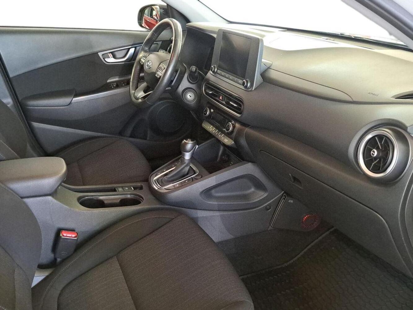 Hyundai Kona vaihtoauto