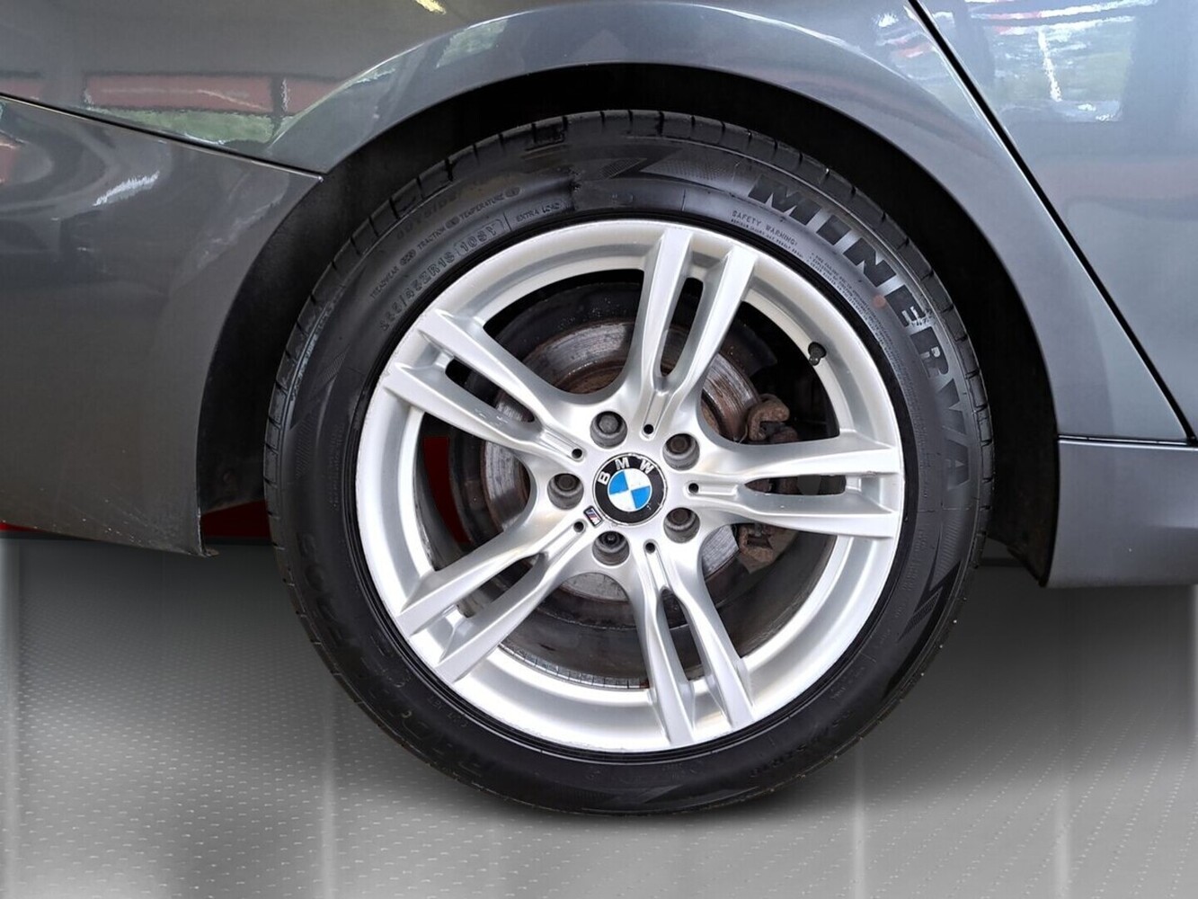 BMW 320 vaihtoauto