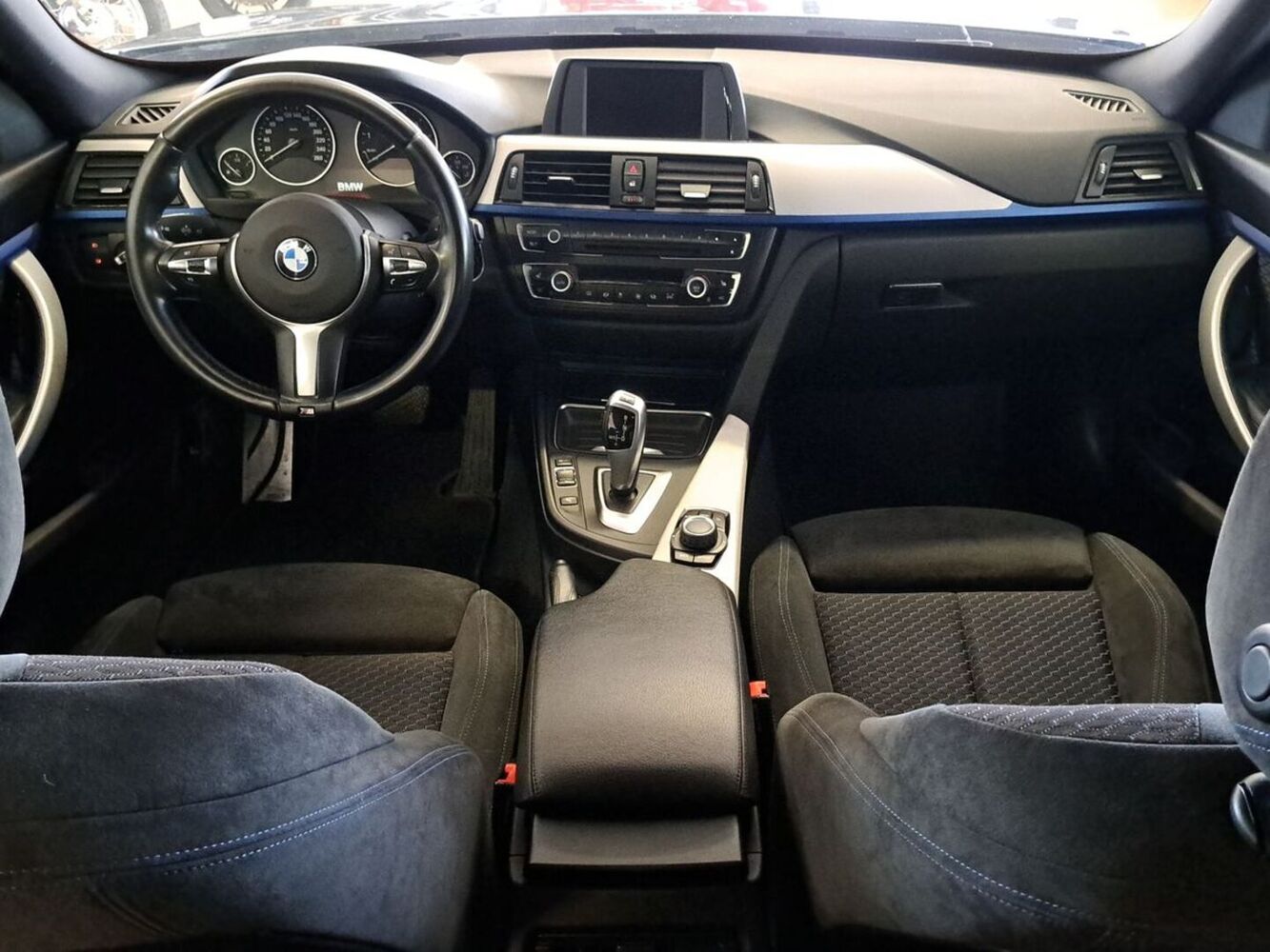 BMW 320 vaihtoauto