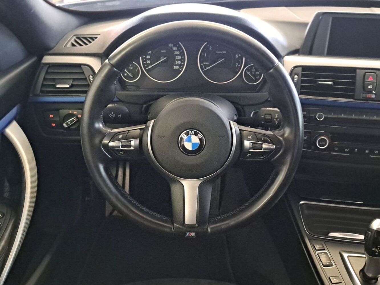 BMW 320 vaihtoauto