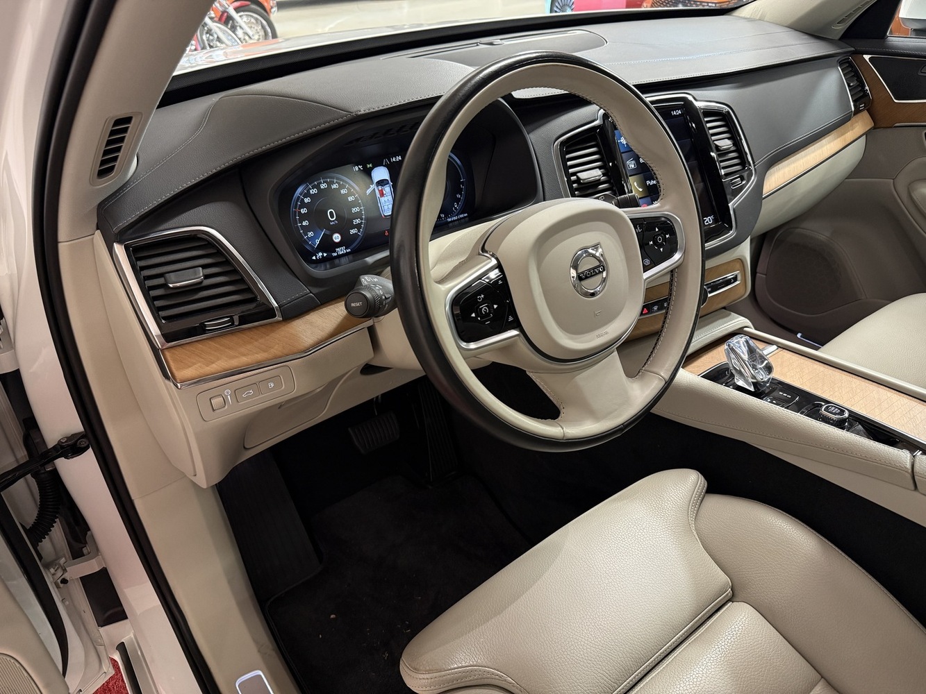 Volvo XC90 vaihtoauto