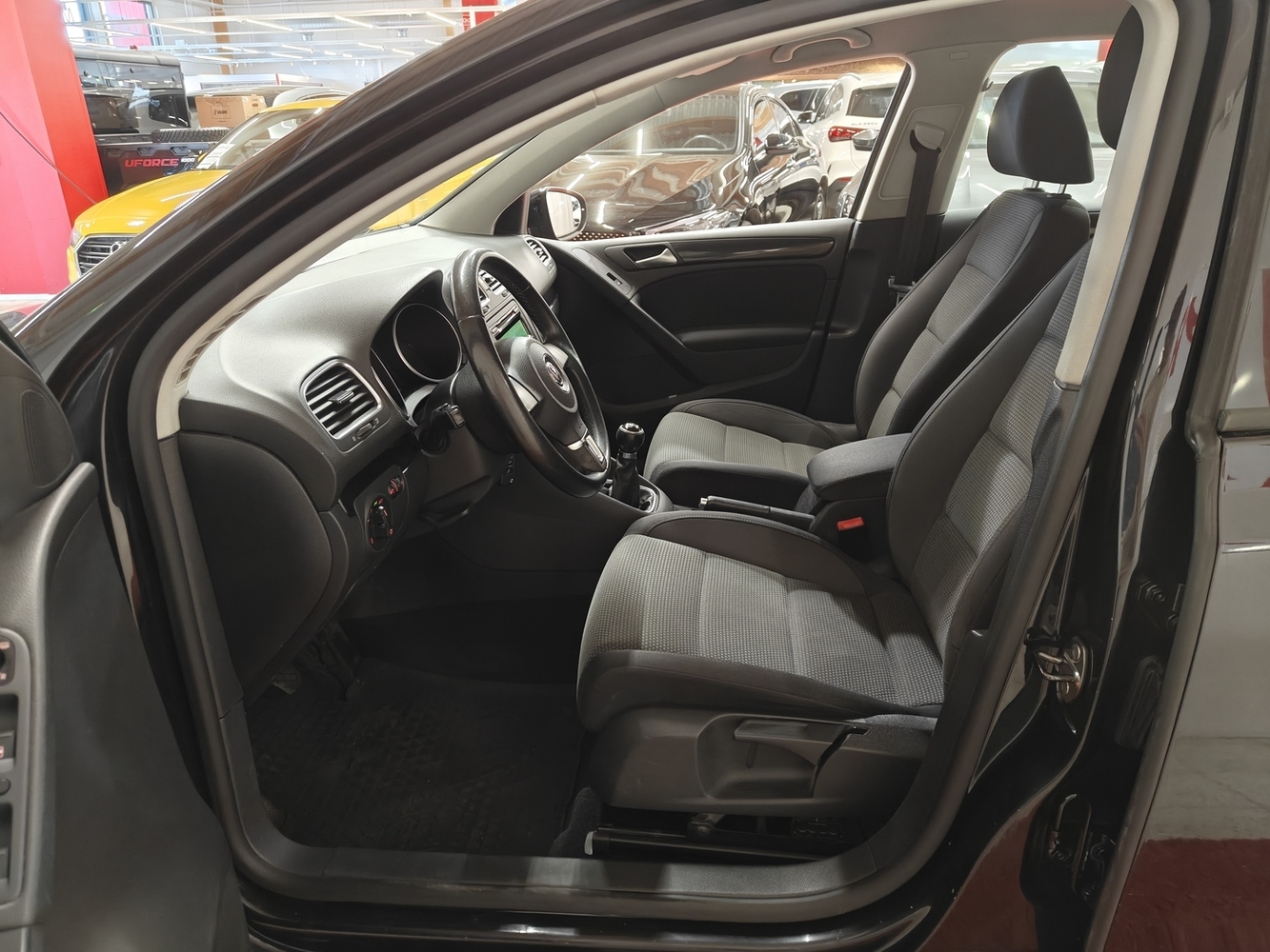 Volkswagen Golf vaihtoauto