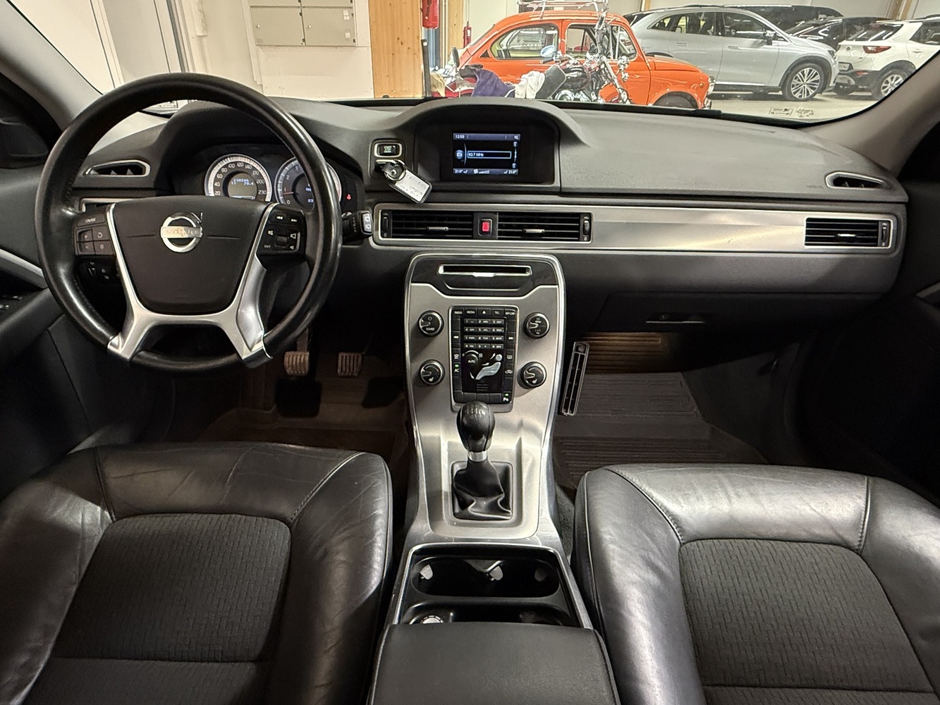 Volvo V70 vaihtoauto